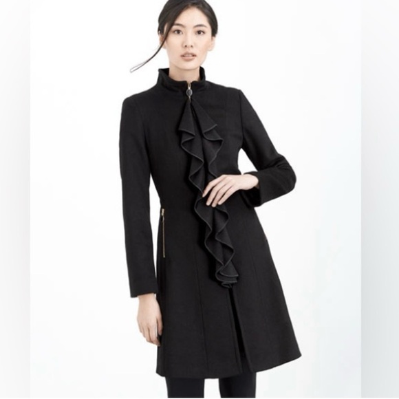 TAHARI Wool Coat in Black with Ruffle Detail, Women’s Size 4. Perfect Condition! - Picture 10 of 11